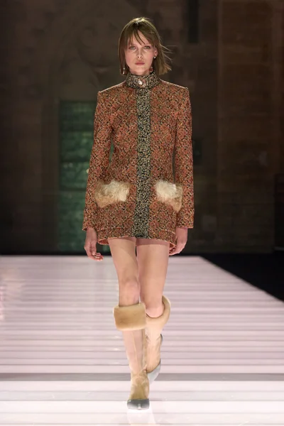 Look 8